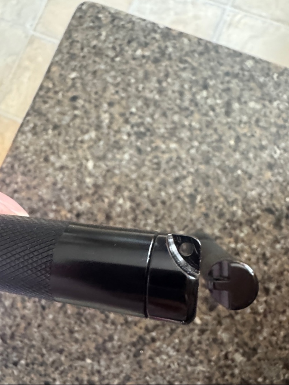 Pair of 2 Mini Maglite Black Flashlights - Picture 6 of 7